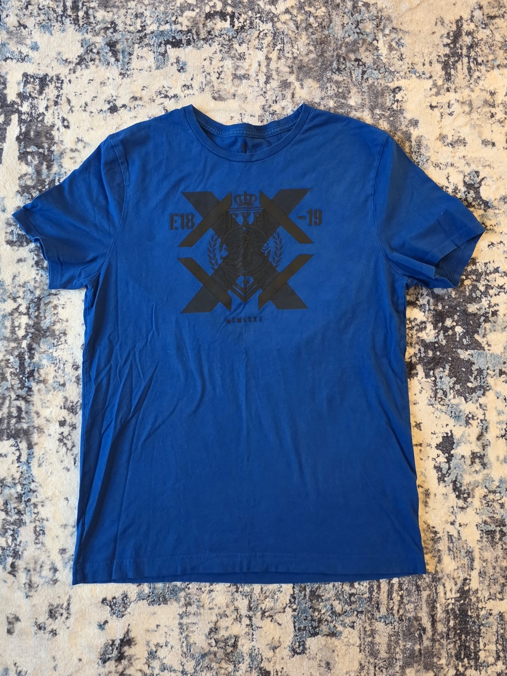 💥💥 5 For $25💥💥Express Royal Blue Short Sleeve Tee with Black Graphic
